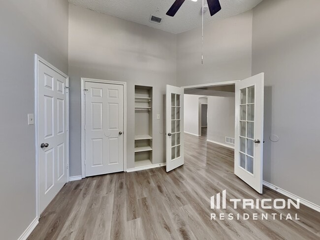 Building Photo - 2338 Weyborn Dr