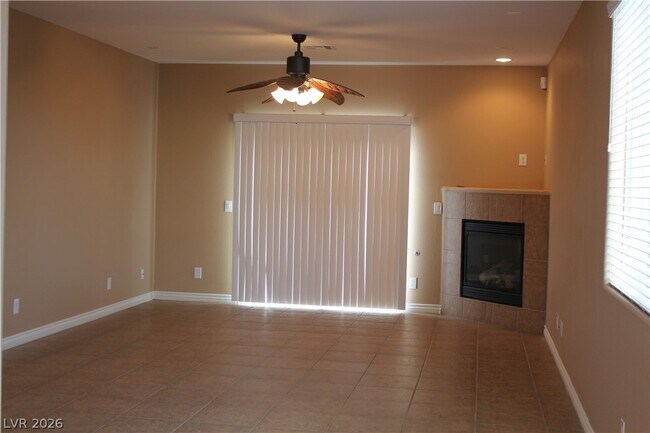 Building Photo - 8749 S Evan Lilas St