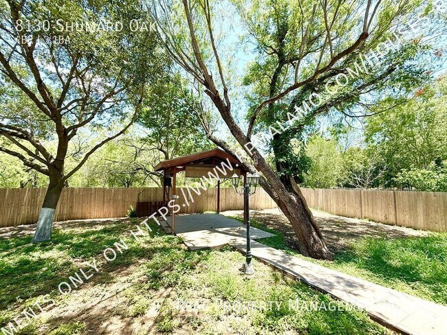 Building Photo - 8130 Shumard Oak Dr