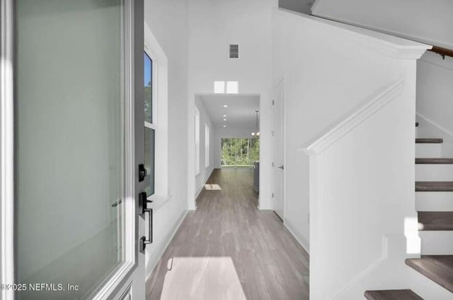 Building Photo - 183 Dawes Ave