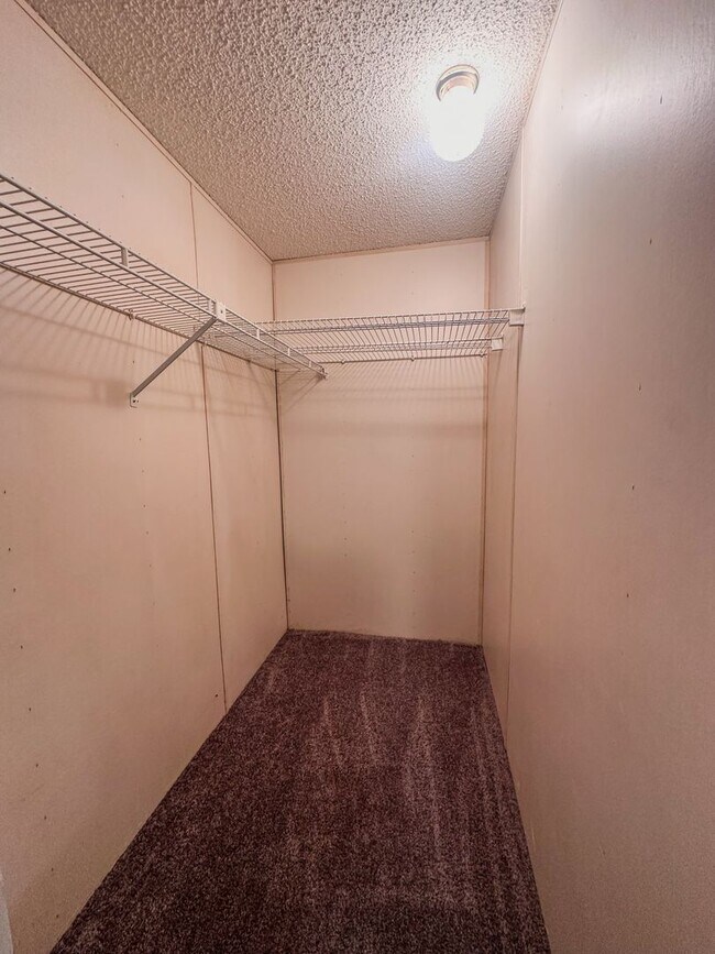 Building Photo - 5 Bedroom Beach House