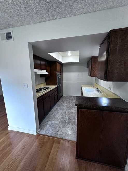 Building Photo - 135 N Swall Dr