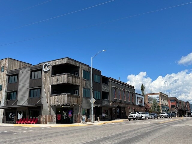 Building Photo - 638 Nucleus Ave