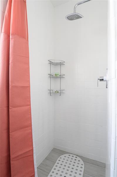 Building Photo - 1020 N Victoria Park Rd