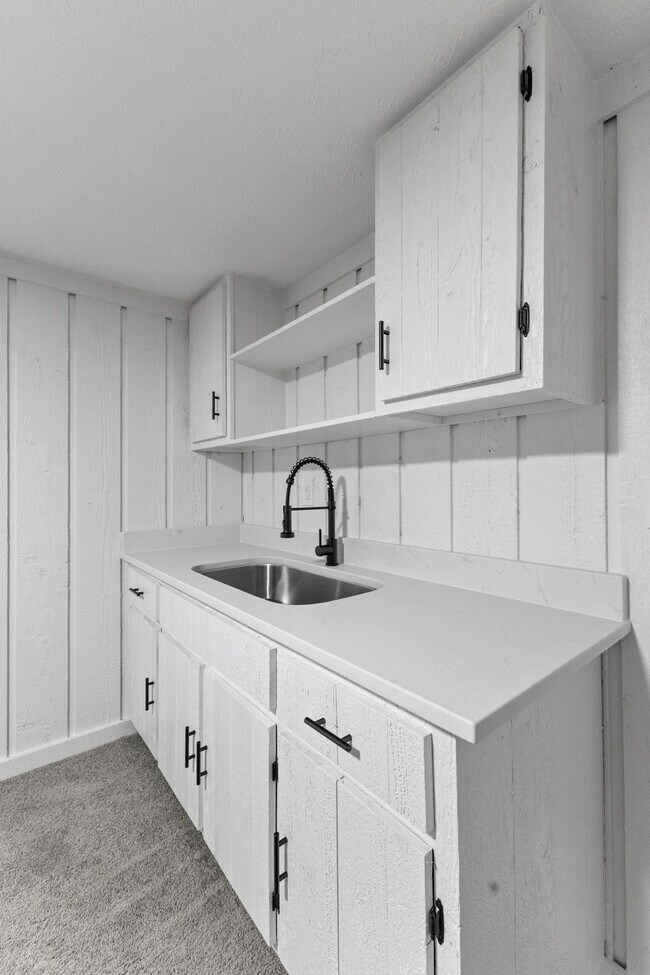 Building Photo - 3750 Totem Ln