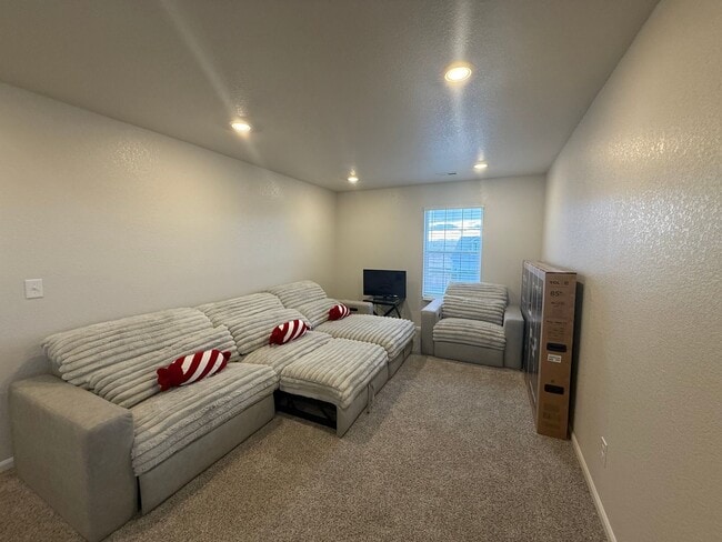 Building Photo - Beautiful Home for Rent