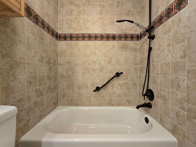 Building Photo - 941 Calle Mejia