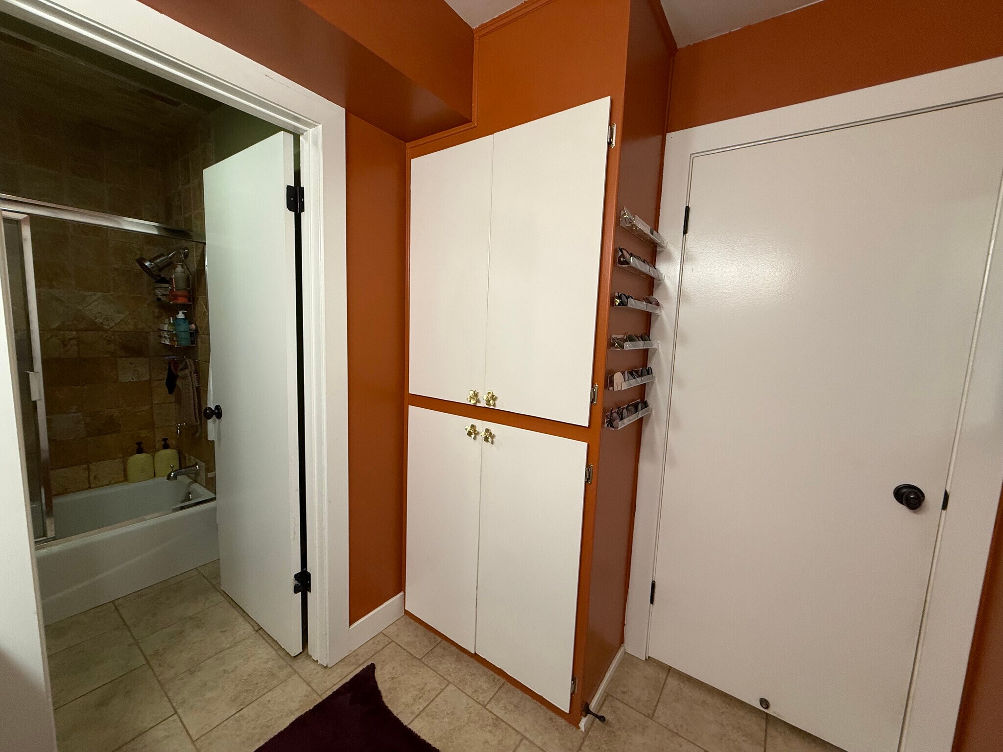 Building Photo - 4524 Tujunga Ave