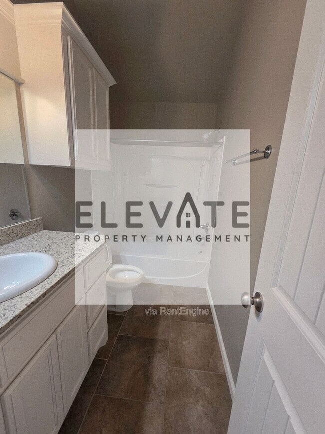 Building Photo - 10604 NW 21st St