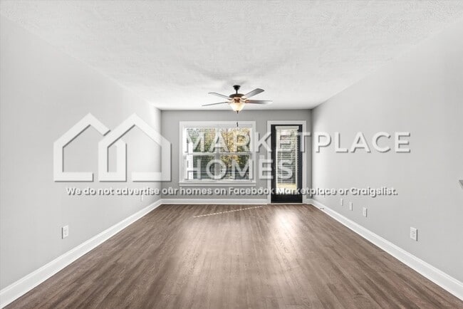 Building Photo - 128 Downsbury Rd