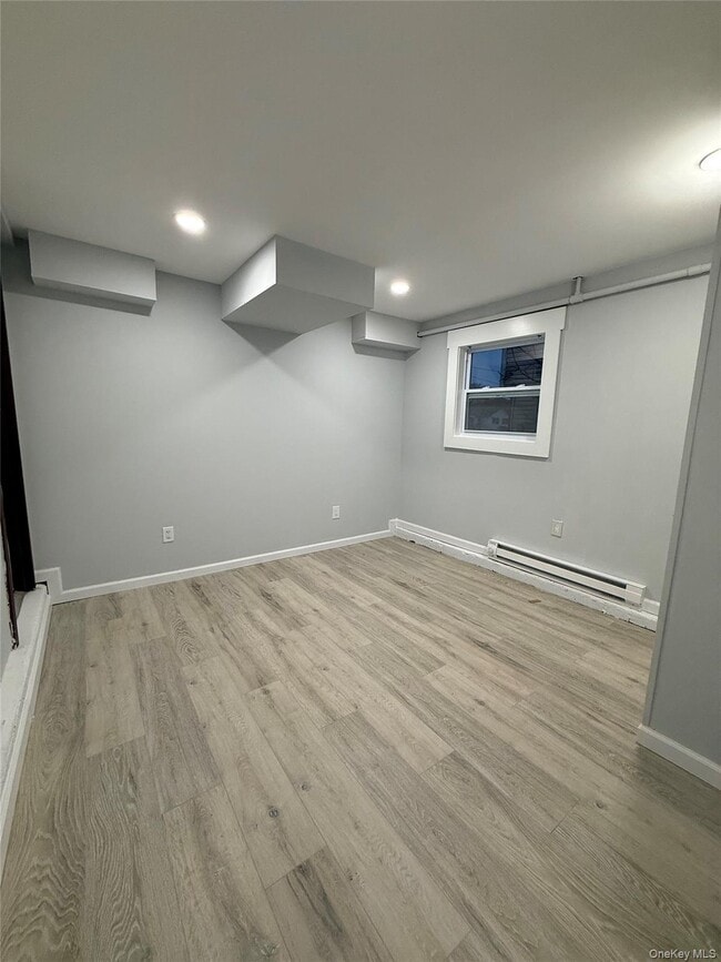 Building Photo - 227 N Walnut St