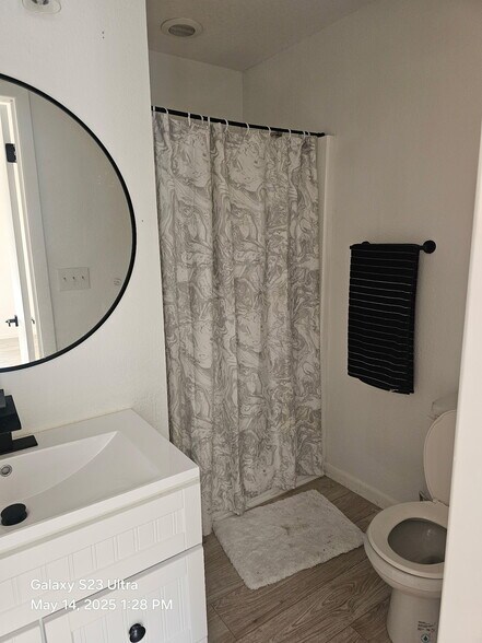 Newly installed vanity and fixtures - 2109 Point Hollow Ct