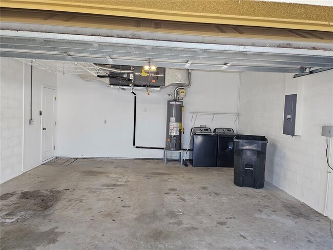 Building Photo - 7715 Bristol Park Dr