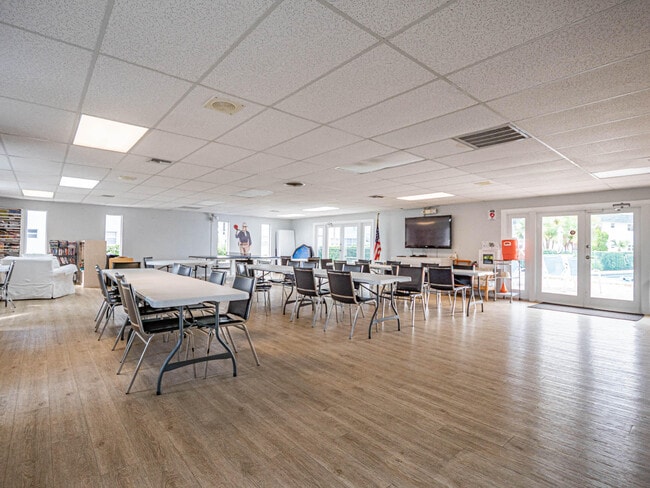 Building Photo - 2800 Indian River Blvd