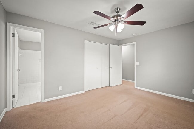 Building Photo - Newly Updated Home On Cul De Sac