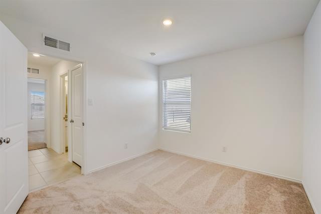 Building Photo - 2832 Ozark Cir