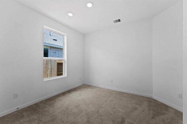 Building Photo - 26830 Nightingale Songs Dr
