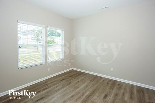 Building Photo - 12515 Gotland Rd