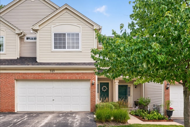 Building Photo - 949 Tanager Ct