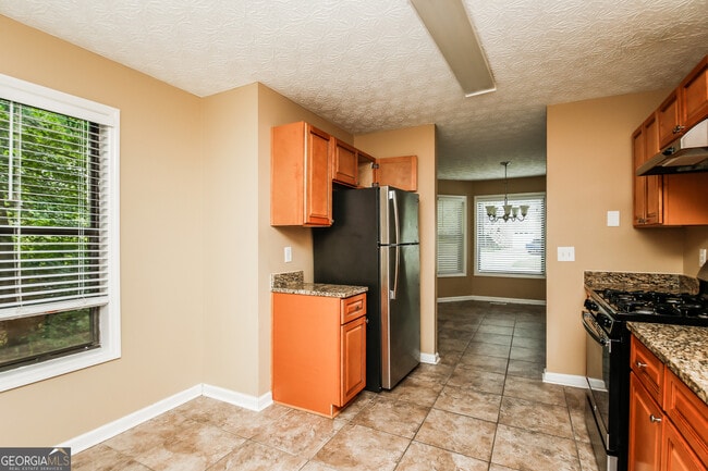 Building Photo - 5561 Deerfield Pl