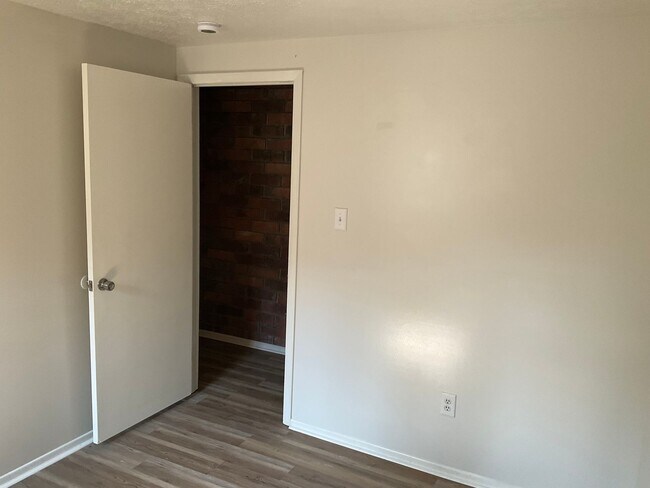 Building Photo - 3 Bed 2 Bath- Cannonsburg PA