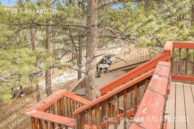 Building Photo - 2027 Roland Dr