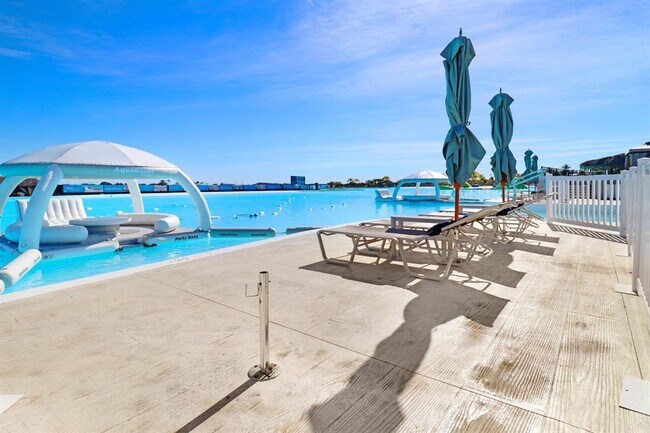 Building Photo - 31894 BLUE PASSING Loop