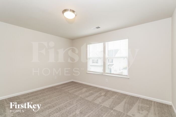 Building Photo - 618 Goldburn Wy