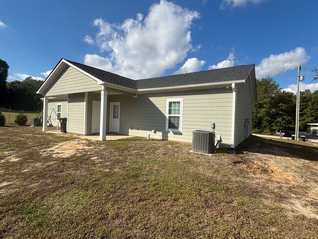 Building Photo - 312 E Jenkins St