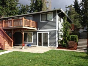 Building Photo - RENT SPECIAL! $1,000 OFF FIRST MONTH'S RENT!