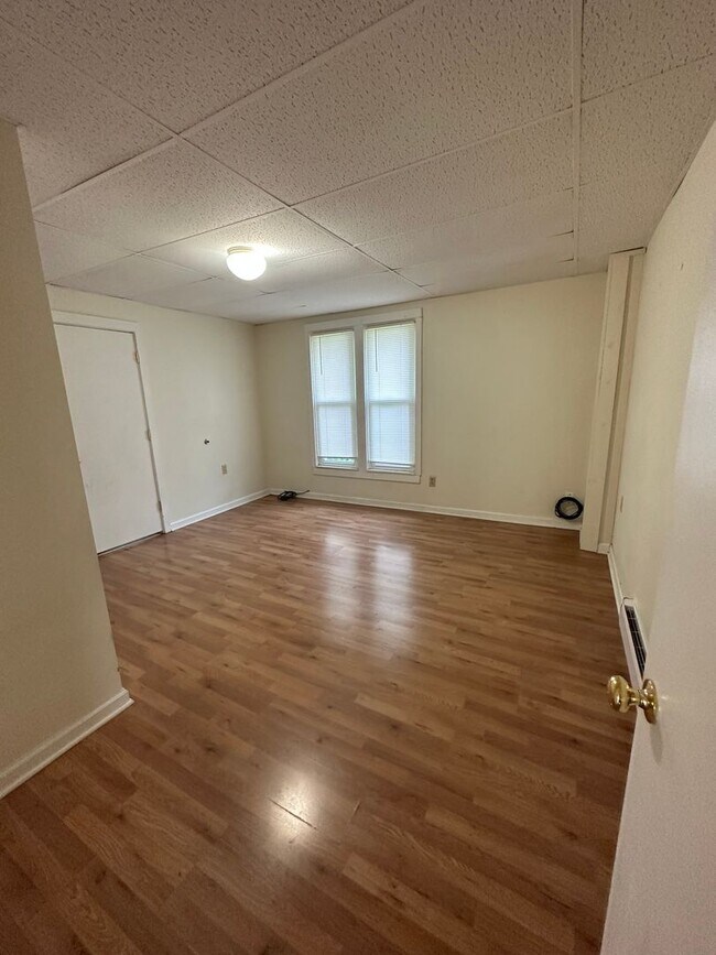 Building Photo - wmai302