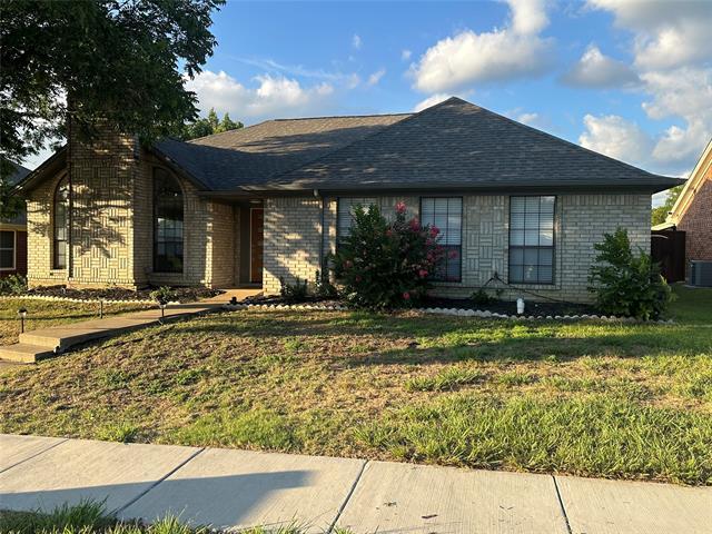 Building Photo - 1581 Glenmore Dr