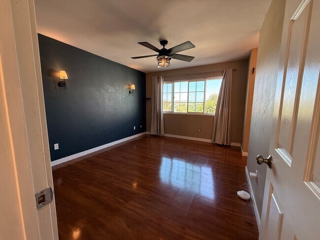 Building Photo - 6985 Ramfos Ln