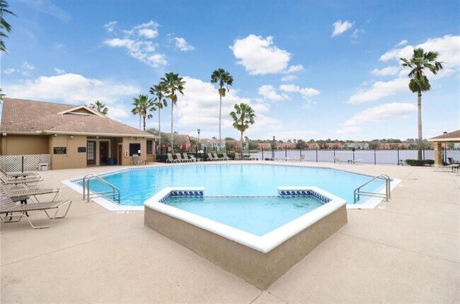 Building Photo - 9506 Lake Chase Island Way