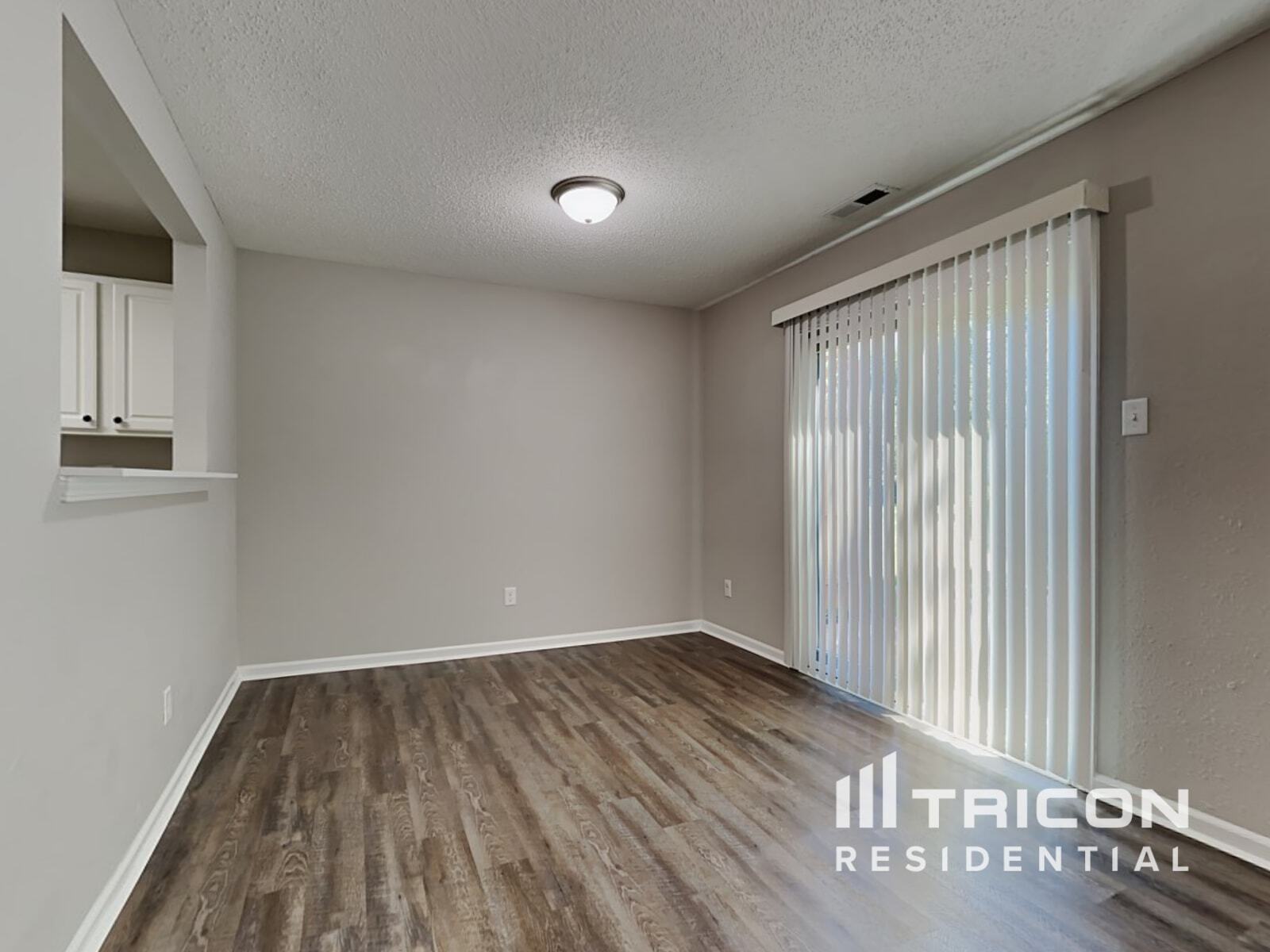 Building Photo - 4473 Redcliff N Ln