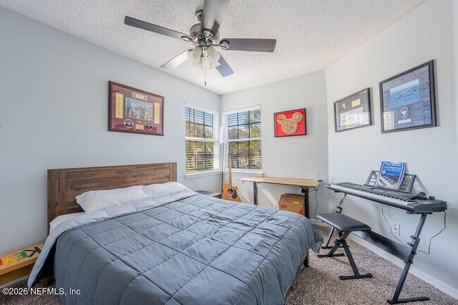 Building Photo - 127 Sand Castle Way