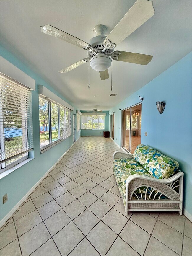 Building Photo - 6008 SE Walkers Cay Ct