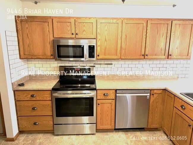 Building Photo - 9446 Briar Haven Dr