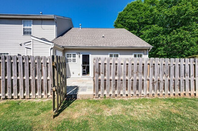 Building Photo - 3BR/2BA Home in Franklin