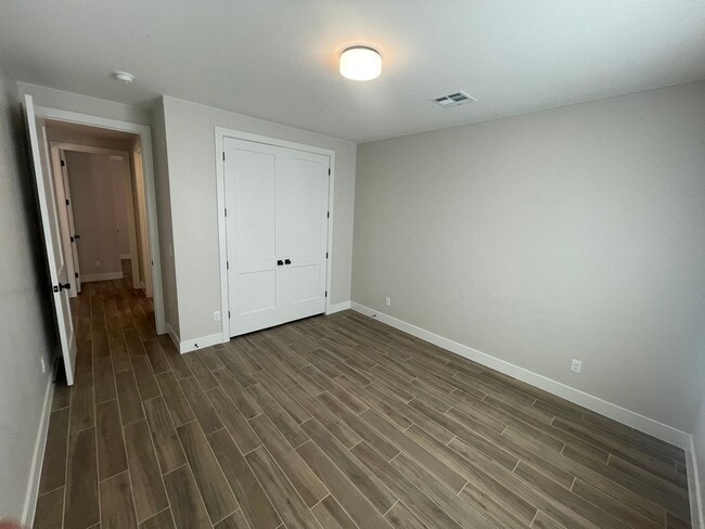 Building Photo - PET FRIENDLY!!! 4 Bedroom Home next to SAND HOLLOW STATE PARK!!