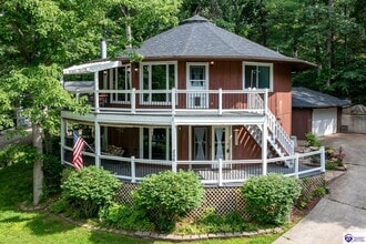 Building Photo - 256 Sunny View Rd