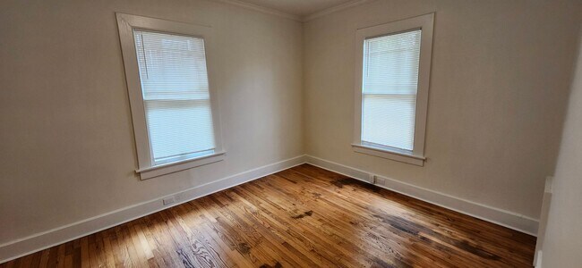 Building Photo - 4 bedroom home in Midtown Columbus