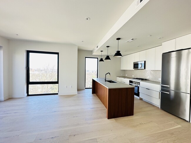 Building Photo - 1 Nevins Hl Wy