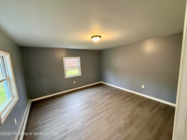 Building Photo - 112 Mowry Rd