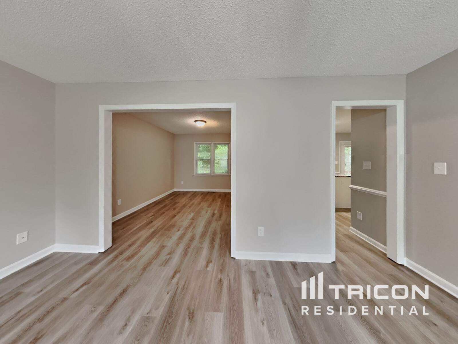 Building Photo - 5005 Baffin Ct