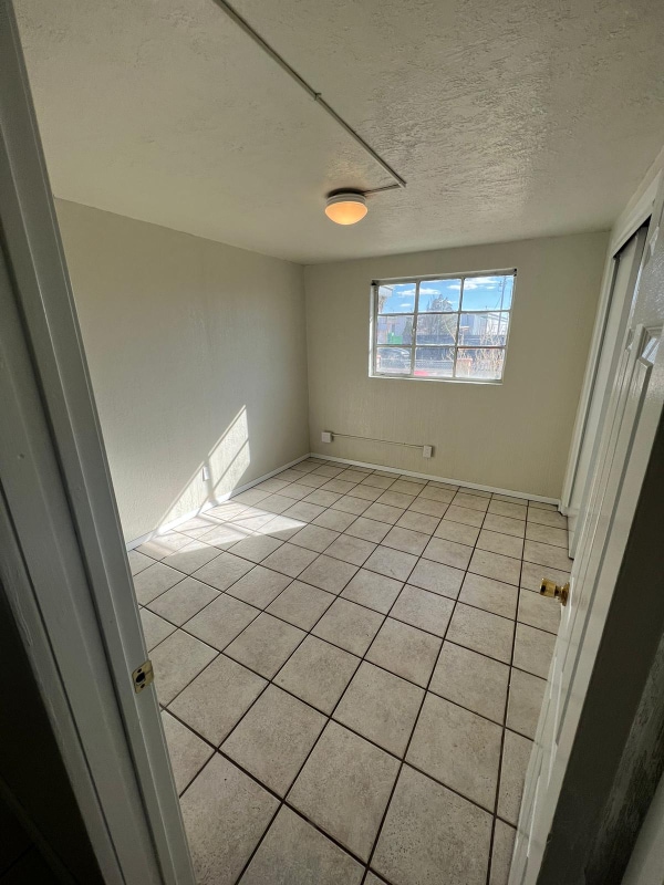 Building Photo - 5409 Dailey Ave