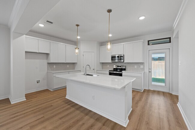 Building Photo - 7310 Caladium Dr