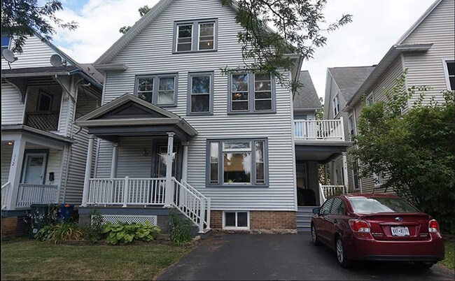 Primary Photo - 114 Shepard St