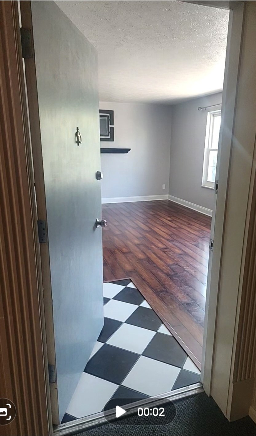 Building Photo - 4779 Columbia Rd