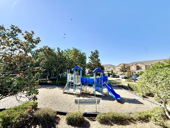 Building Photo - 4978 White Sanderling Ct